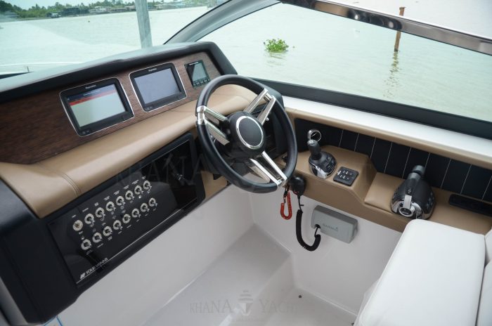 2016 Fourwinns 350 Horizon - Image 2