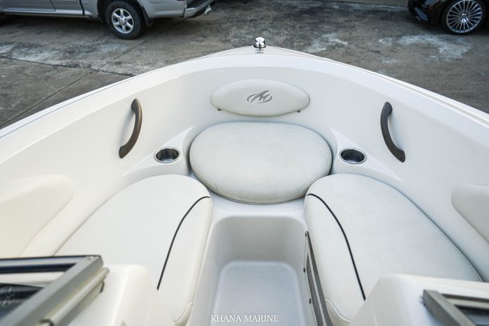 2004 Monterey 180 Edge | MerCruiser 3.0L - Image 4