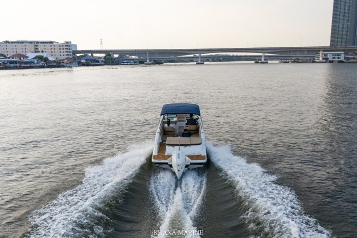 2019 Sea Ray SPX 230 Outboard | Mercury 200HP Fourstroke - Image 2