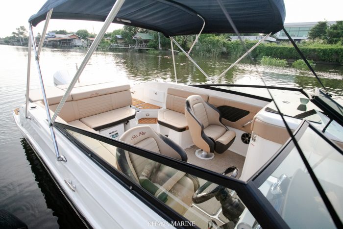2019 Sea Ray SPX 230 Outboard | Mercury 200HP Fourstroke - Image 10