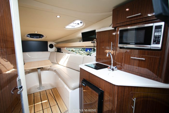 2014 Regal 28 Express | MerCruiser 350 MAG - Image 5