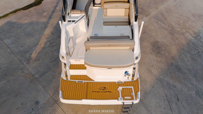 2014 Regal 28 Express | MerCruiser 350 MAG - Image 9