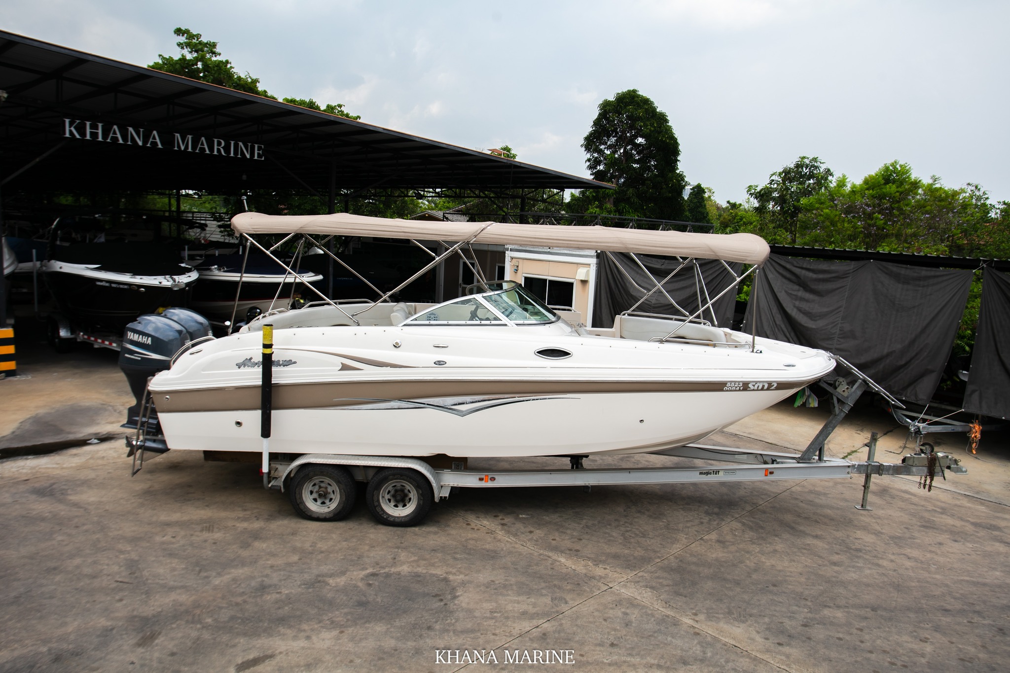 2005 Hurricane SunDeck 260 OB | Twin Yamaha 150HP 4 Stroke - Image 11