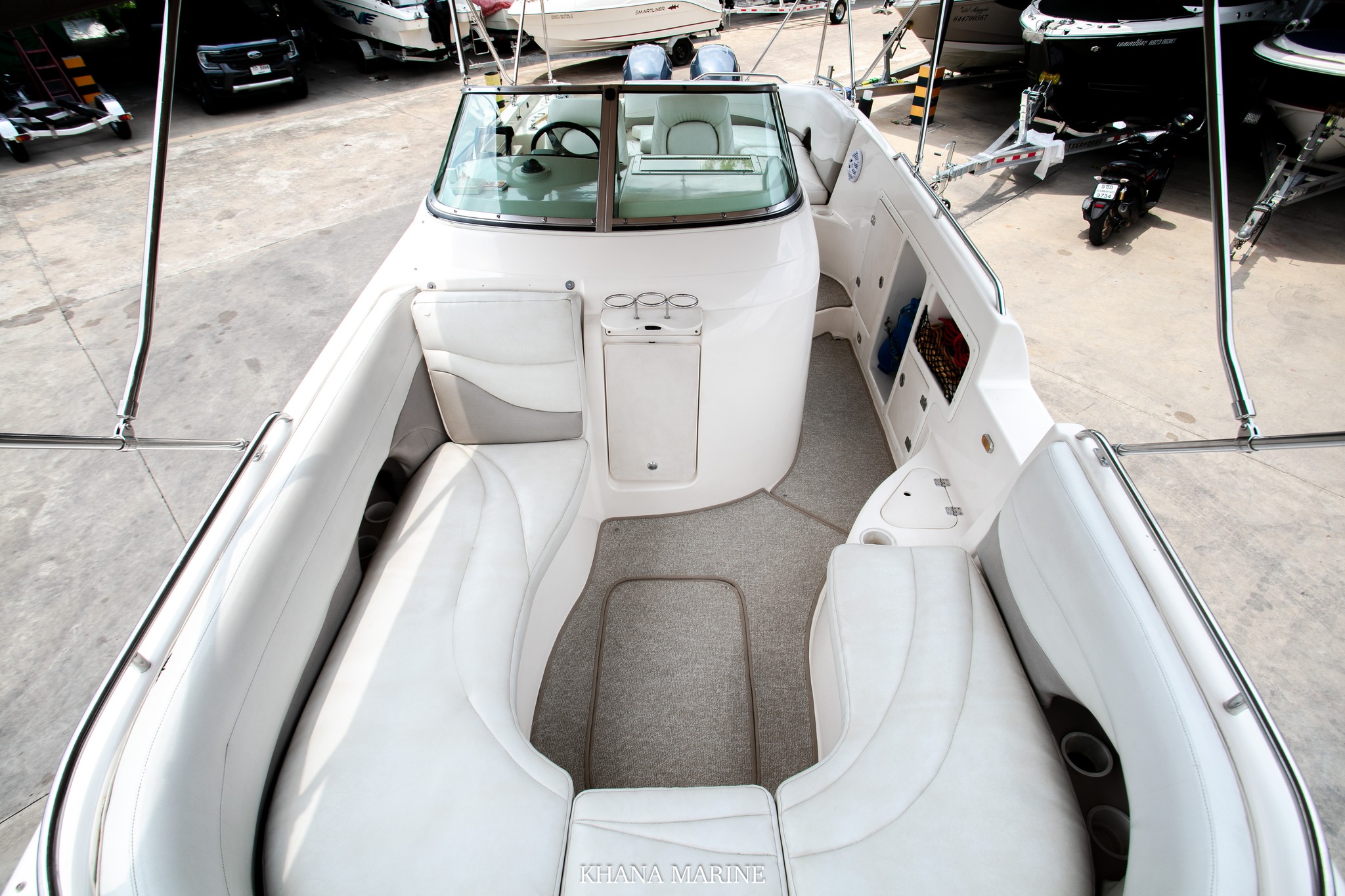 2005 Hurricane SunDeck 260 OB | Twin Yamaha 150HP 4 Stroke - Image 3